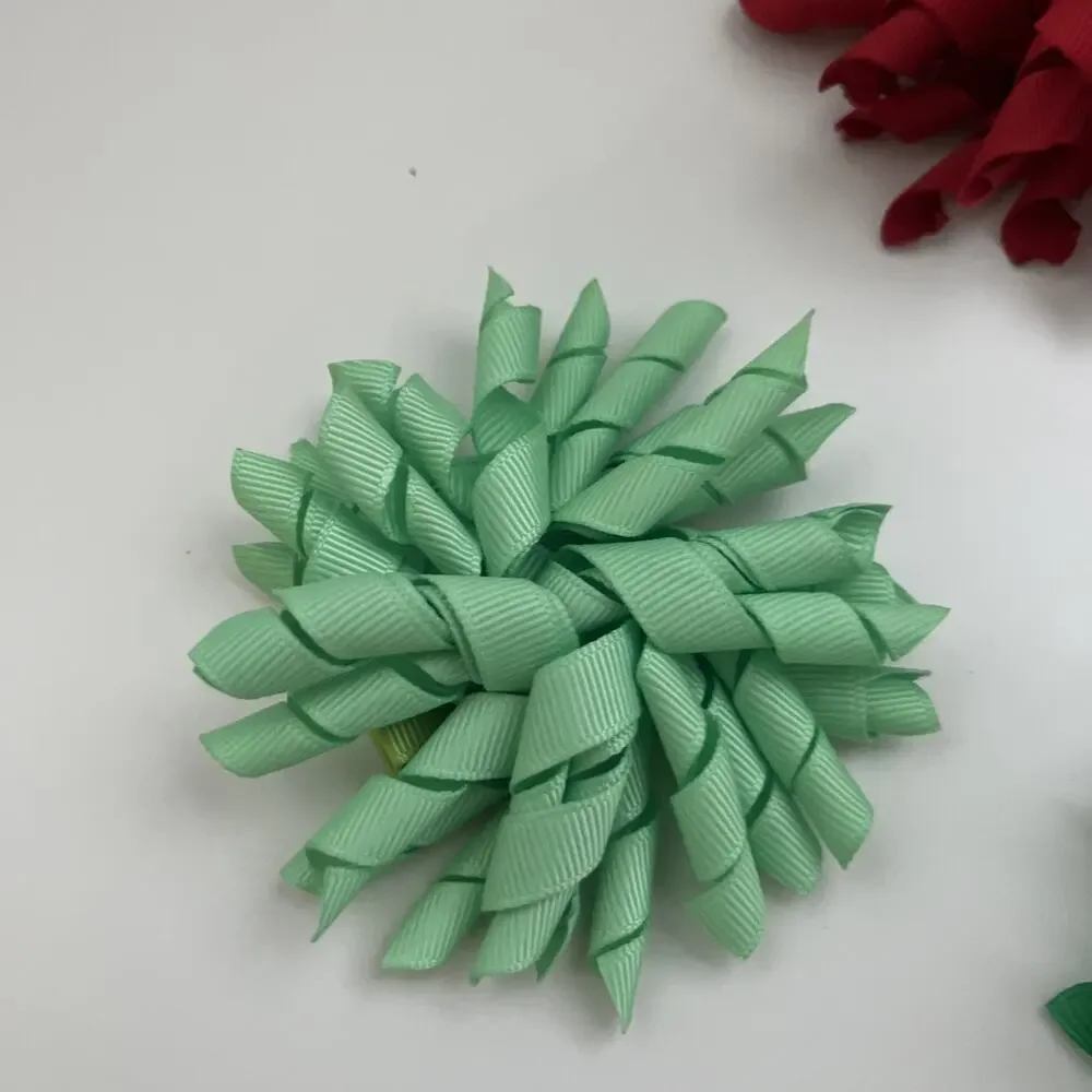 Lot Of 5 Ribbon Designed Hair Clips Red Green Yellow Light Green Holidays
